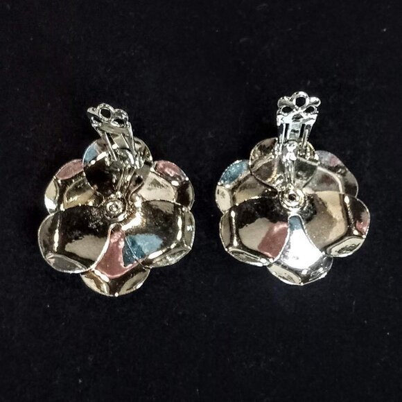 Vintage Coro Silver Flower Fashion Clip Earrings - Picture 2 of 4